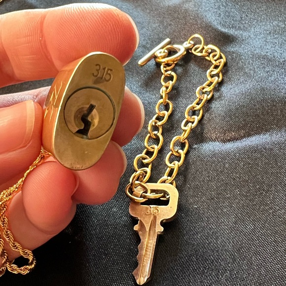 Louis Vuitton Lock and Key Necklace & Bracelet - Picture 7 of 8